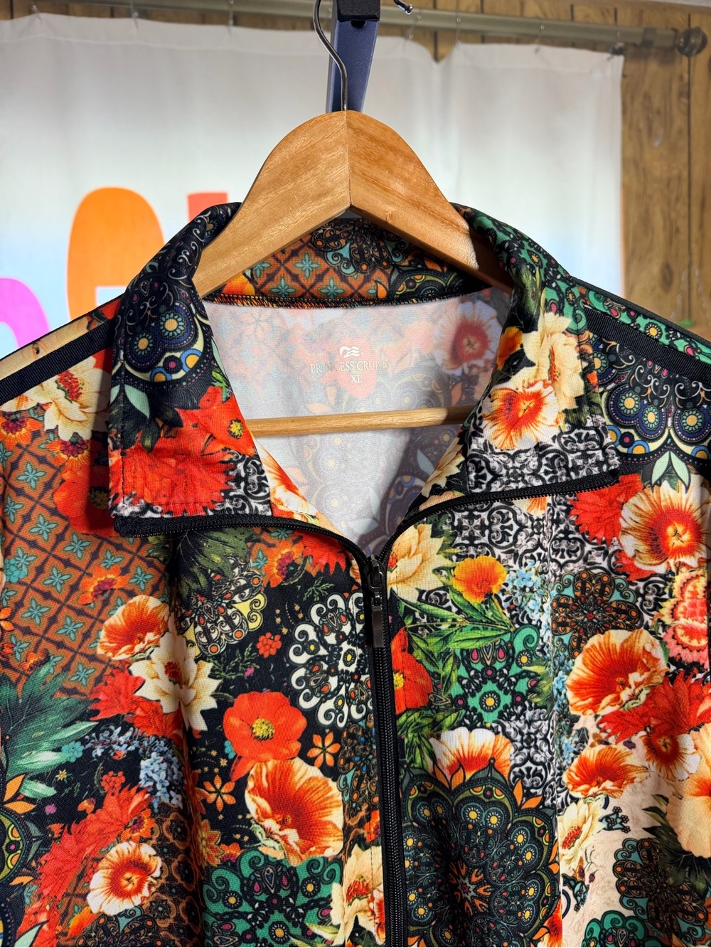 Princess Cruises Floral Mosaic Zip-Up Track Jacket - Vibrant Multi NWOT - Picture 3 of 12
